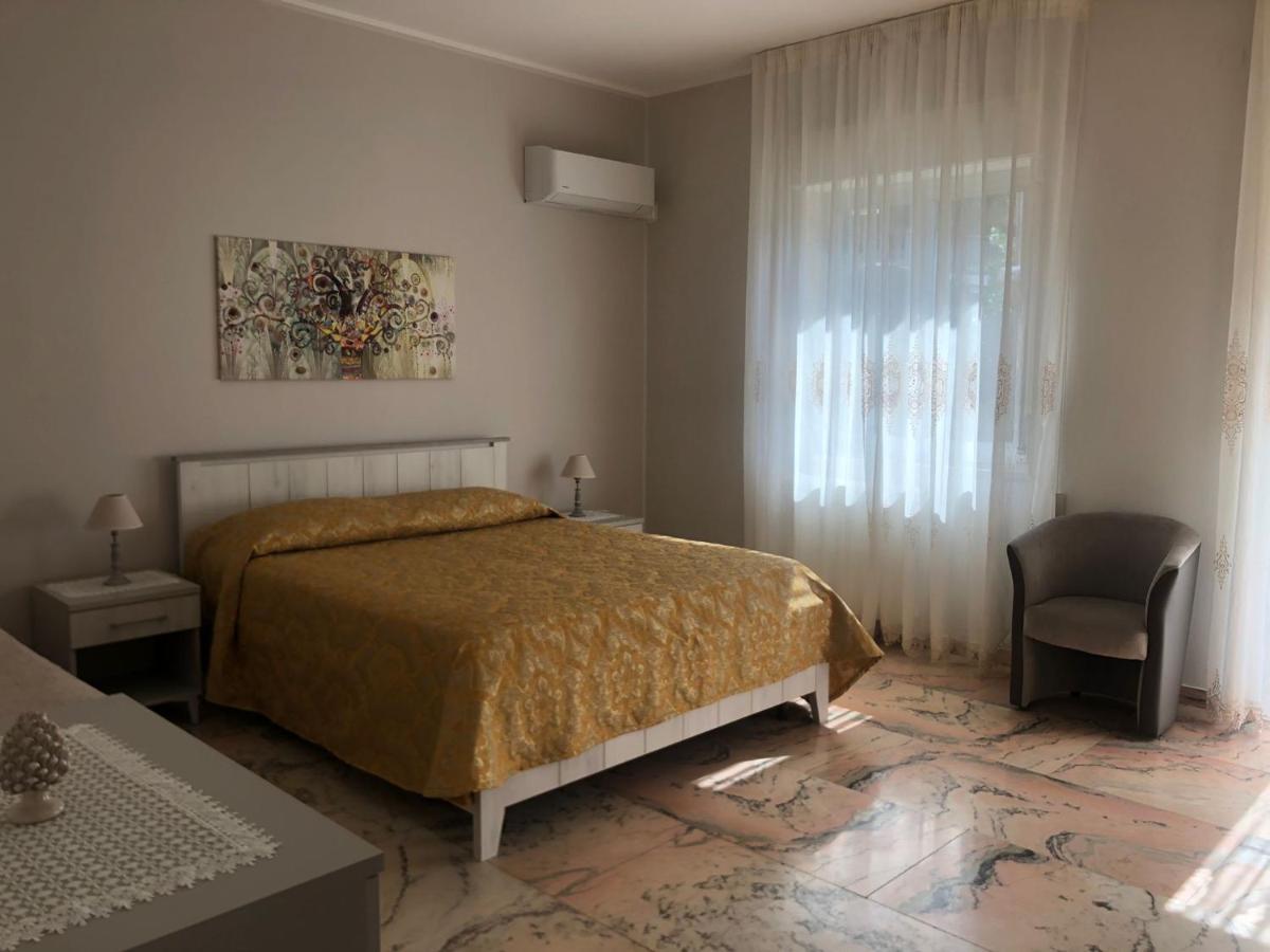 Casa Di Lucia Apartment ฟอร์ซาดาโกร ภายนอก รูปภาพ